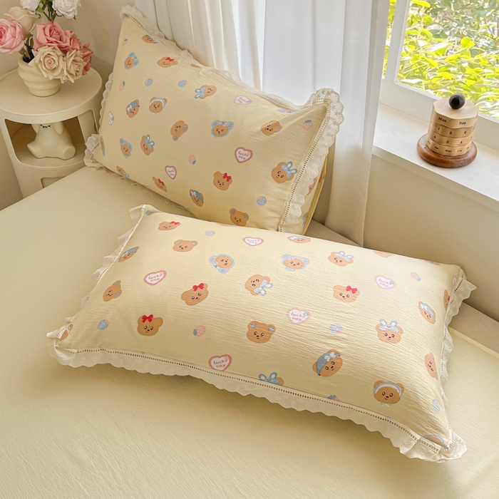 91家纺网 家纺一手货源 找家纺 玉海棠家纺 2025新款云感云感双层纱皱皱纱全棉花边款夏被四件套 约定熊