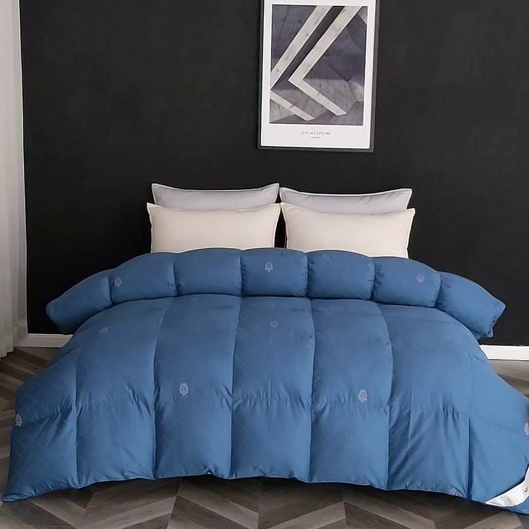 91家纺网 家纺一手货源 找家纺 呆头鹅羽绒工厂店 2025新款80支全棉苏绣提花羽绒被 白鹅绒鸭绒被子被芯羽绒工厂店 宝蓝