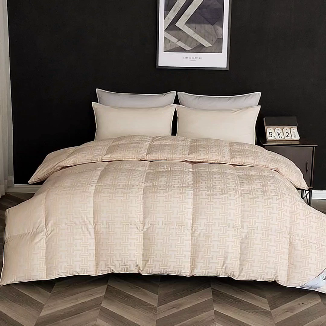 91家纺网 家纺一手货源 找家纺 呆头鹅羽绒工厂店 2025新款80支丝光棉彩棉羽绒被 白鹅绒鸭绒被子被芯羽绒工厂店 巴洛特格子卡其