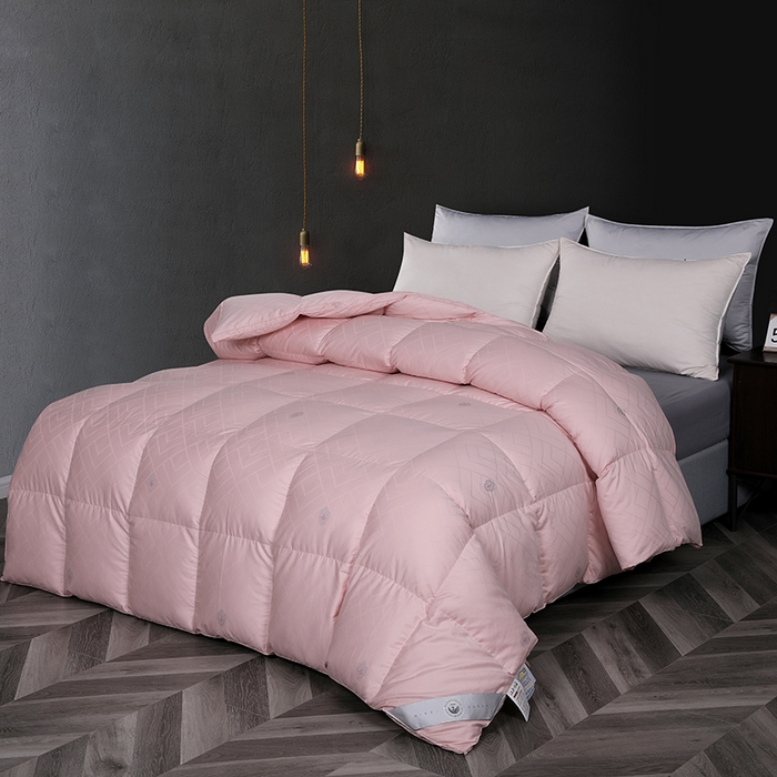 91家纺网 家纺一手货源 找家纺 呆头鹅羽绒工厂店 2025新款80支全棉苏绣提花羽绒被 白鹅绒鸭绒被子被芯羽绒工厂店 豆沙