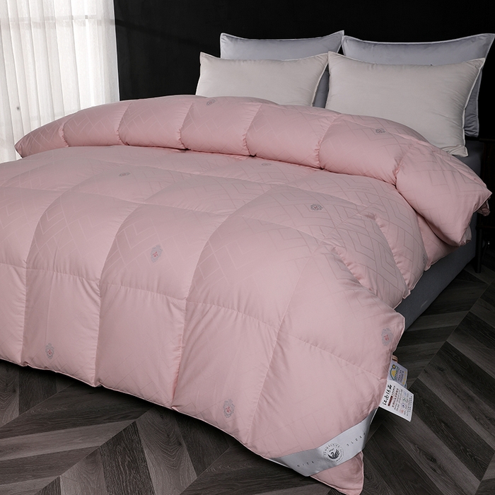 91家纺网 家纺一手货源 找家纺 呆头鹅羽绒工厂店 2025新款80支全棉苏绣提花羽绒被 白鹅绒鸭绒被子被芯羽绒工厂店 豆沙