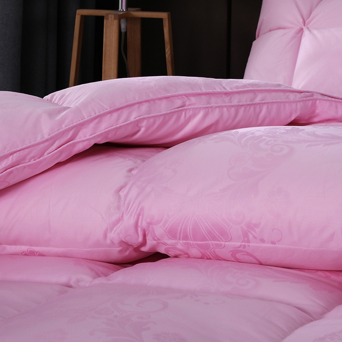 91家纺网 家纺一手货源 找家纺 呆头鹅羽绒工厂店 2025新款80支全棉大提花羽绒被 白鹅绒鸭绒被子被芯羽绒工厂店 粉色