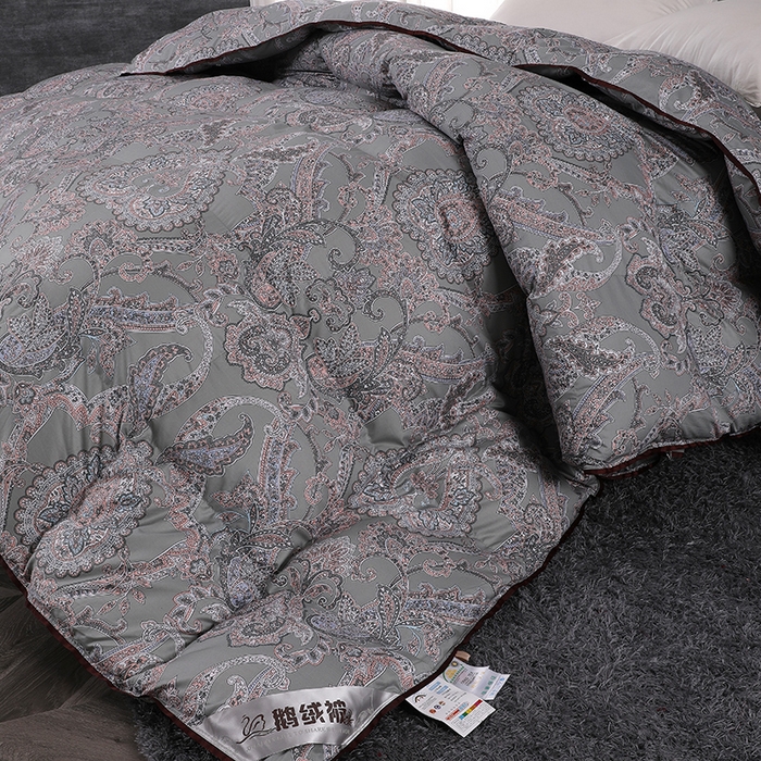 91家纺网 家纺一手货源 找家纺 呆头鹅羽绒工厂店 2025新款100支柔塞丝印花羽绒被 白鹅绒鸭绒被子被芯羽绒工厂店 黛尼雅抹茶绿