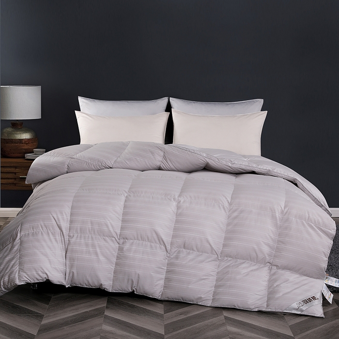 91家纺网 家纺一手货源 找家纺 （总）呆头鹅羽绒工厂店 2025新款竹棉缎条纹羽绒被 白鹅绒鸭绒被子被芯羽绒工厂店