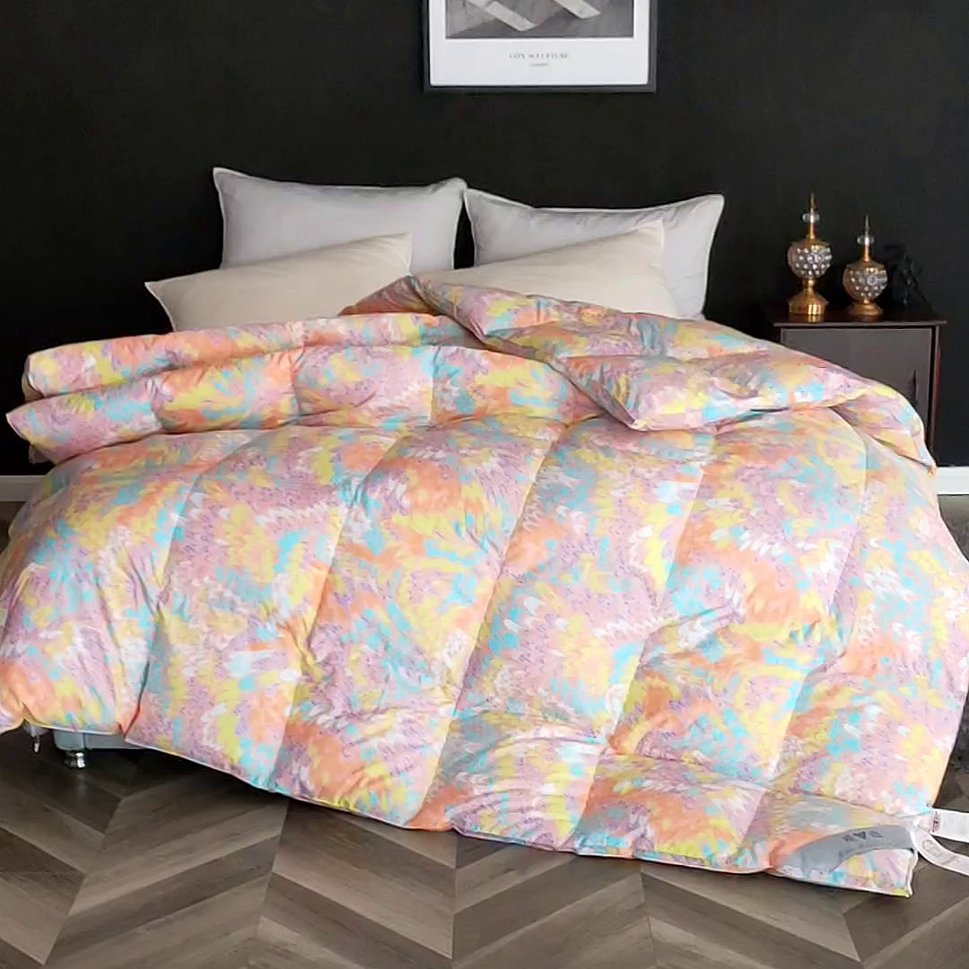 91家纺网 家纺一手货源 找家纺 呆头鹅羽绒工厂店 2025新款100支柔塞丝印花羽绒被 白鹅绒鸭绒被子被芯羽绒工厂店 孔雀开屏