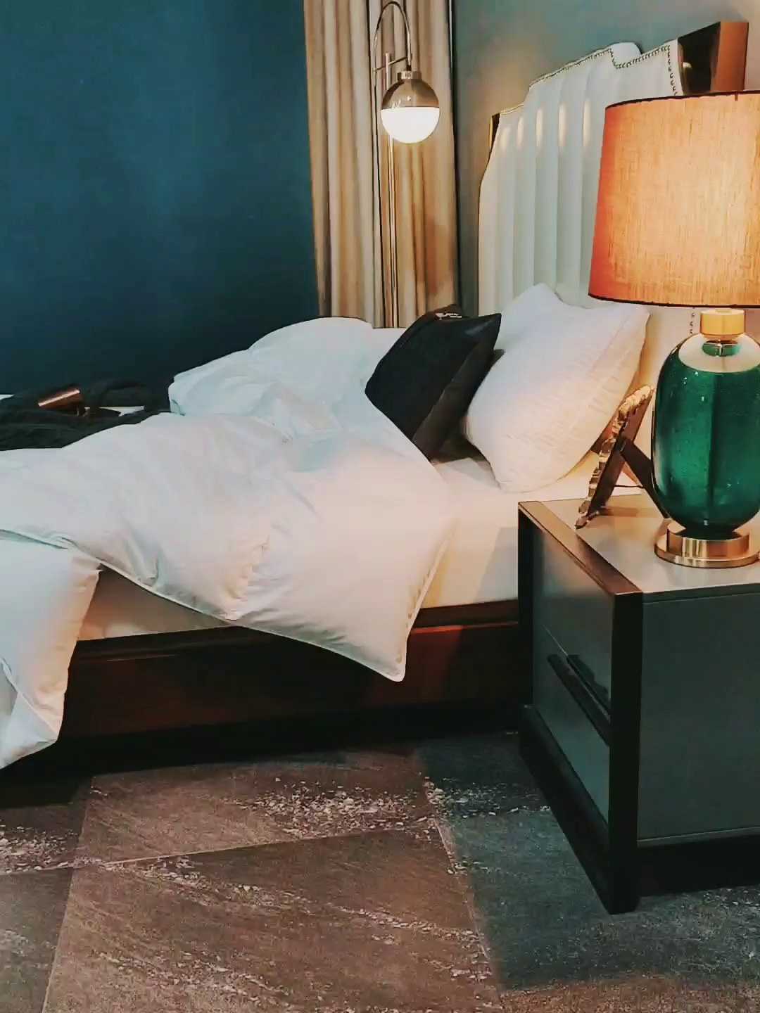 91家纺网 家纺一手货源 找家纺 （总）呆头鹅羽绒工厂店 2025新款80支柔赛丝羽绒被-扭花款 白鹅绒鸭绒被子被芯羽绒工厂店