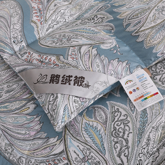 91家纺网 家纺一手货源 找家纺 呆头鹅羽绒工厂店 2025新款100支柔塞丝印花羽绒被 白鹅绒鸭绒被子被芯羽绒工厂店 天使之翼湖绿