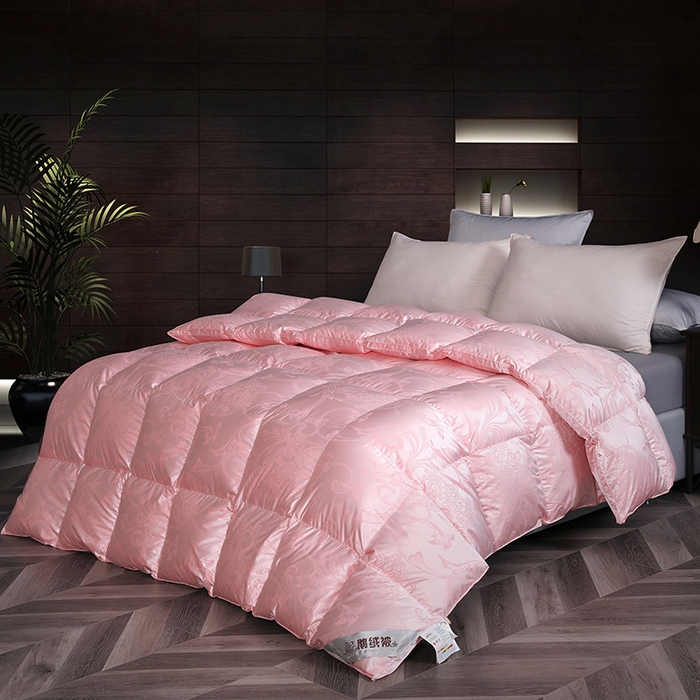 91家纺网 家纺一手货源 找家纺 呆头鹅羽绒工厂店 2025新款大提花锁绒绸羽绒被 白鹅绒鸭绒被子被芯羽绒工厂店 粉色