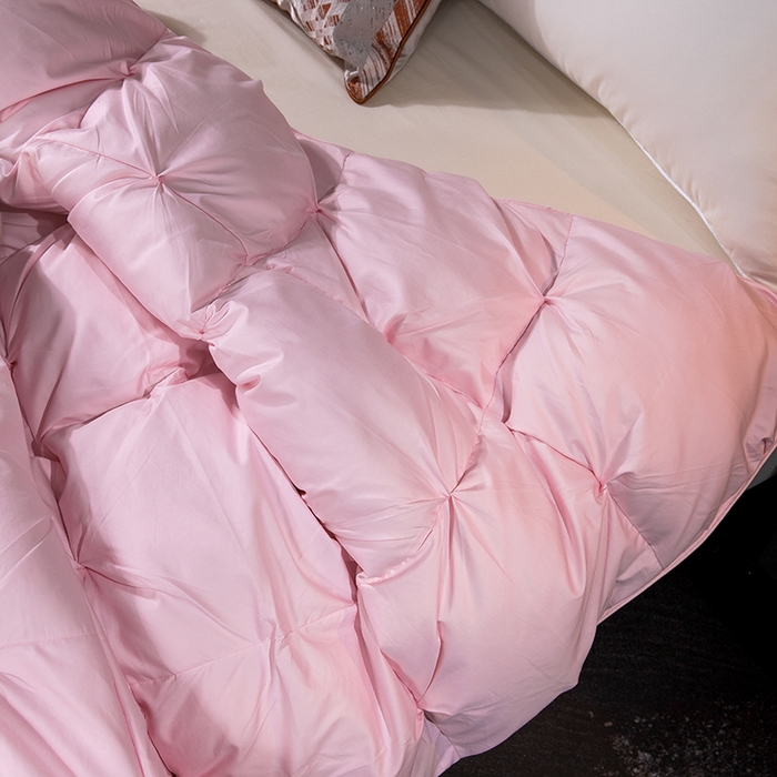 91家纺网 家纺一手货源 找家纺 呆头鹅羽绒工厂店 2025新款80支柔赛丝羽绒被-扭花款 白鹅绒鸭绒被子被芯羽绒工厂店 粉色