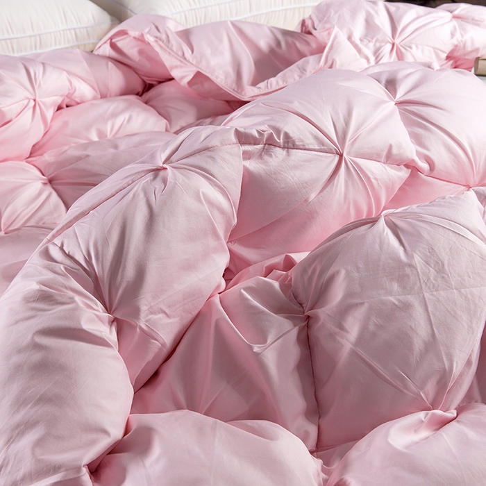 91家纺网 家纺一手货源 找家纺 呆头鹅羽绒工厂店 2025新款80支柔赛丝羽绒被-扭花款 白鹅绒鸭绒被子被芯羽绒工厂店 粉色