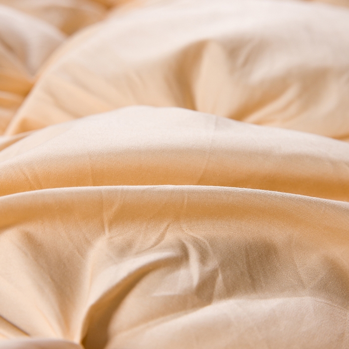 91家纺网 家纺一手货源 找家纺 呆头鹅羽绒工厂店 2025新款80支柔赛丝羽绒被-扭花款 白鹅绒鸭绒被子被芯羽绒工厂店 黄色