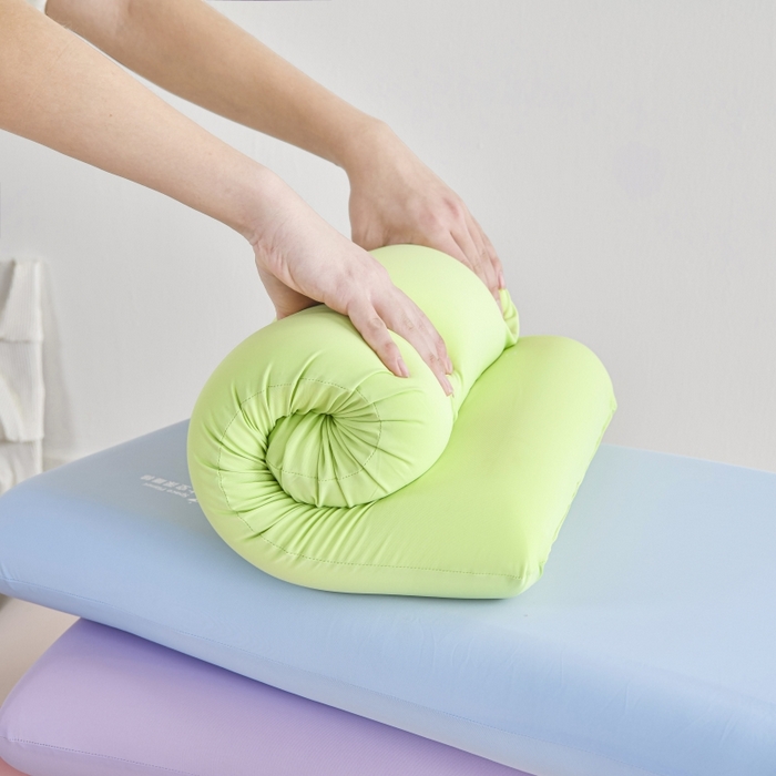 91家纺网 家纺一手货源 找家纺 （总）2025新款凉感丝太空记忆枕柔软回弹记忆棉枕芯枕头—纯色缤纷记忆枕系列