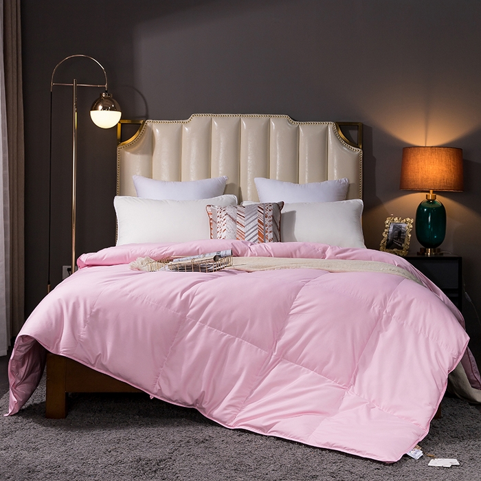 91家纺网 家纺一手货源 找家纺 呆头鹅羽绒工厂店 2025新款80支柔赛丝羽绒被-标准款 白鹅绒鸭绒被子被芯羽绒工厂店 粉色