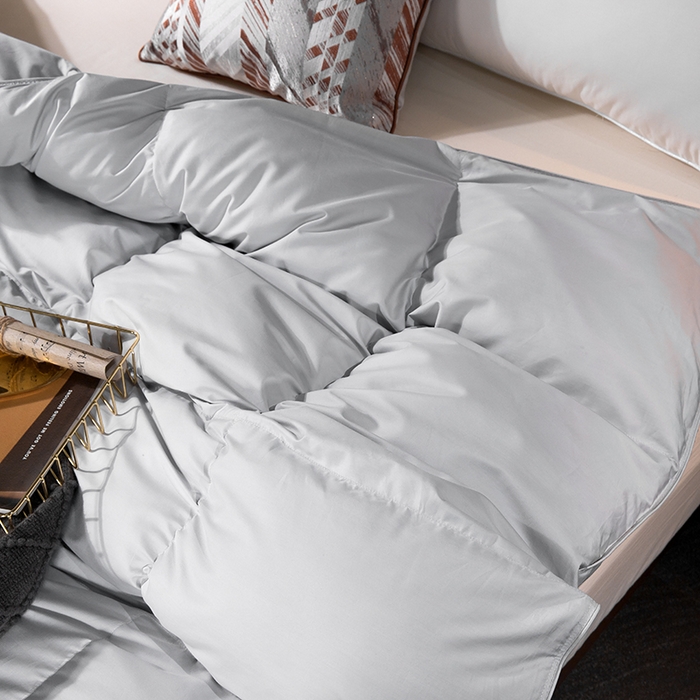 91家纺网 家纺一手货源 找家纺 呆头鹅羽绒工厂店 2025新款80支柔赛丝羽绒被-标准款 白鹅绒鸭绒被子被芯羽绒工厂店 灰色