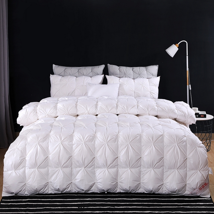 91家纺网 家纺一手货源 找家纺 呆头鹅羽绒工厂店 2025新款全棉防羽布羽绒被-扭花款 白鹅绒鸭绒被子被芯羽绒工厂店 白色