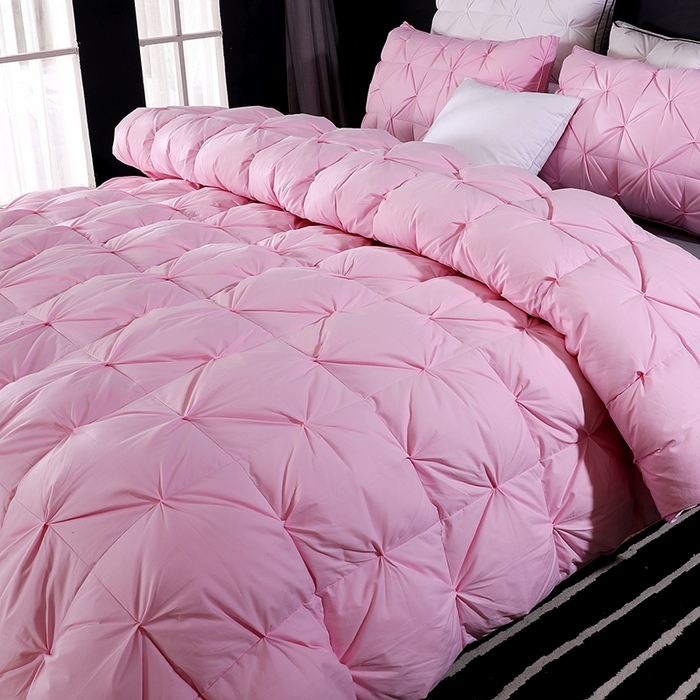 91家纺网 家纺一手货源 找家纺 呆头鹅羽绒工厂店 2025新款全棉防羽布羽绒被-扭花款 白鹅绒鸭绒被子被芯羽绒工厂店 粉色