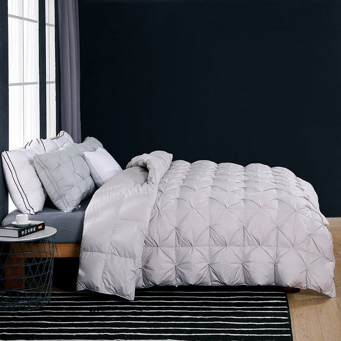 91家纺网 家纺一手货源 找家纺 呆头鹅羽绒工厂店 2025新款全棉防羽布羽绒被-扭花款 白鹅绒鸭绒被子被芯羽绒工厂店 灰色