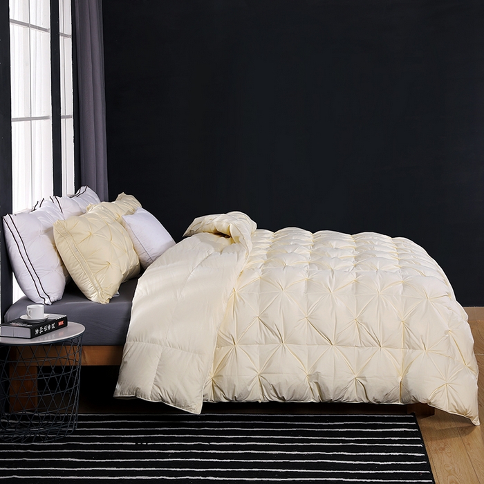 91家纺网 家纺一手货源 找家纺 呆头鹅羽绒工厂店 2025新款全棉防羽布羽绒被-扭花款 白鹅绒鸭绒被子被芯羽绒工厂店 黄色