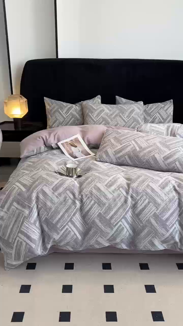 91家纺网 家纺一手货源 找家纺 优品阁 2025新款全棉纯棉A类人字纹三层纱提花四件套-摩登系列 摩登-绿