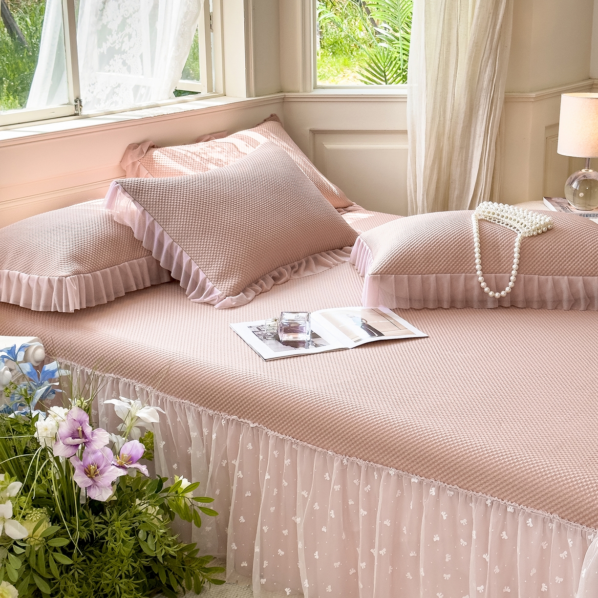 91家纺网 家纺一手货源 找家纺 恋尚羽家纺 2025PE高分子复合软凉席豆豆席大床裙三件套 豆沙