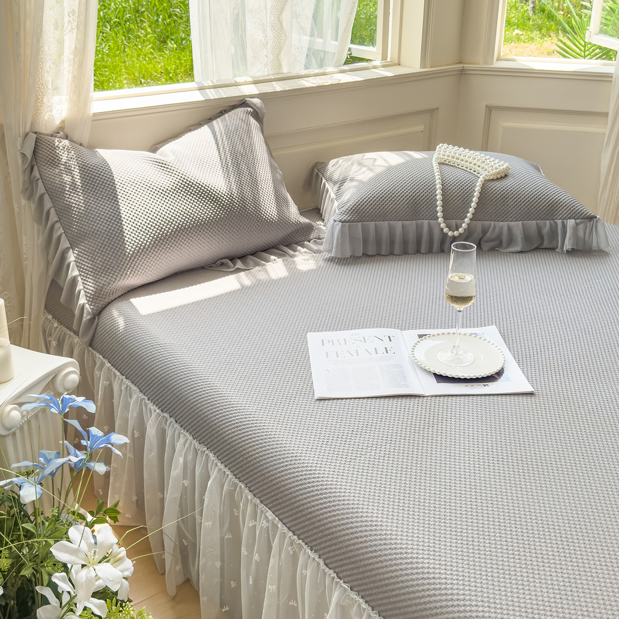 91家纺网 家纺一手货源 找家纺 恋尚羽家纺 2025PE高分子复合软凉席豆豆席大床裙三件套 灰色