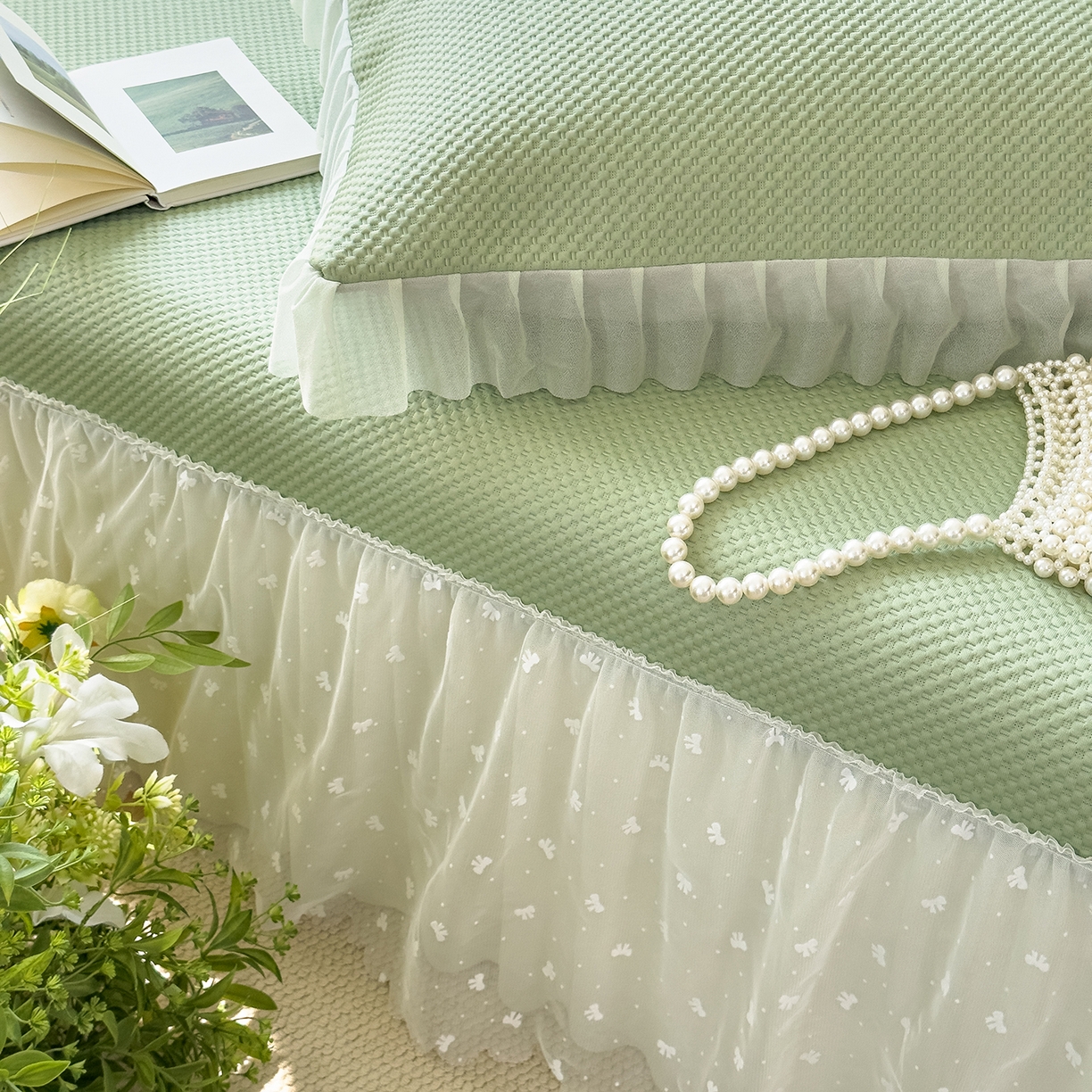 91家纺网 家纺一手货源 找家纺 恋尚羽家纺 2025PE高分子复合软凉席豆豆席大床裙三件套 绿色