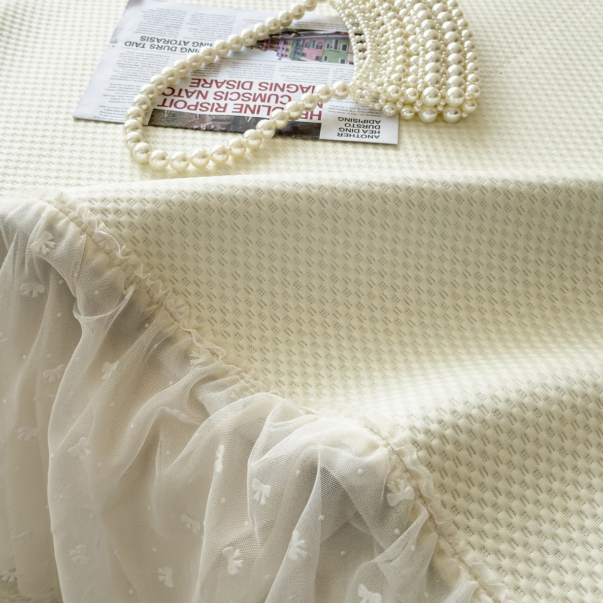 91家纺网 家纺一手货源 找家纺 恋尚羽家纺 2025PE高分子复合软凉席豆豆席大床裙三件套 米白