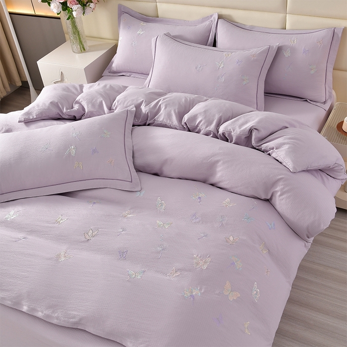 91家纺网 家纺一手货源 找家纺 星窝2025新款绣花水洗棉套件-蝶舞飞扬系列 梦幻紫