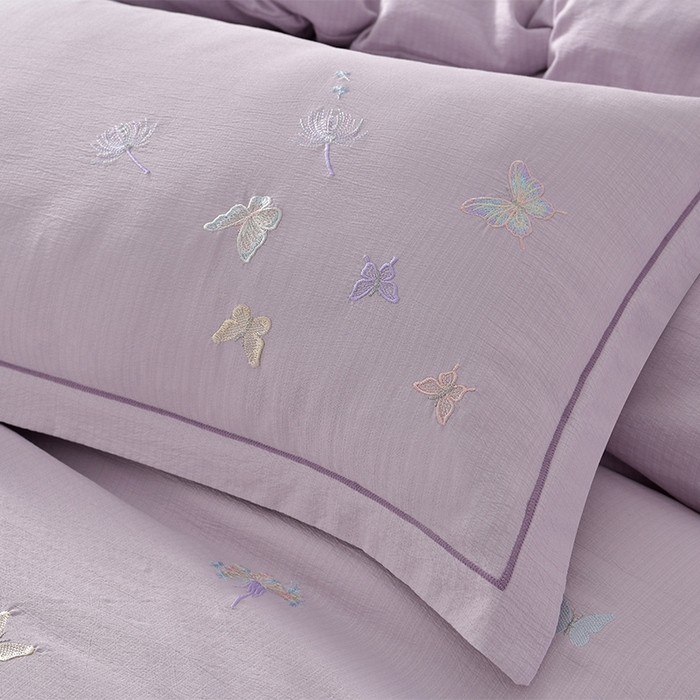 91家纺网 家纺一手货源 找家纺 星窝2025新款绣花水洗棉套件-蝶舞飞扬系列 梦幻紫