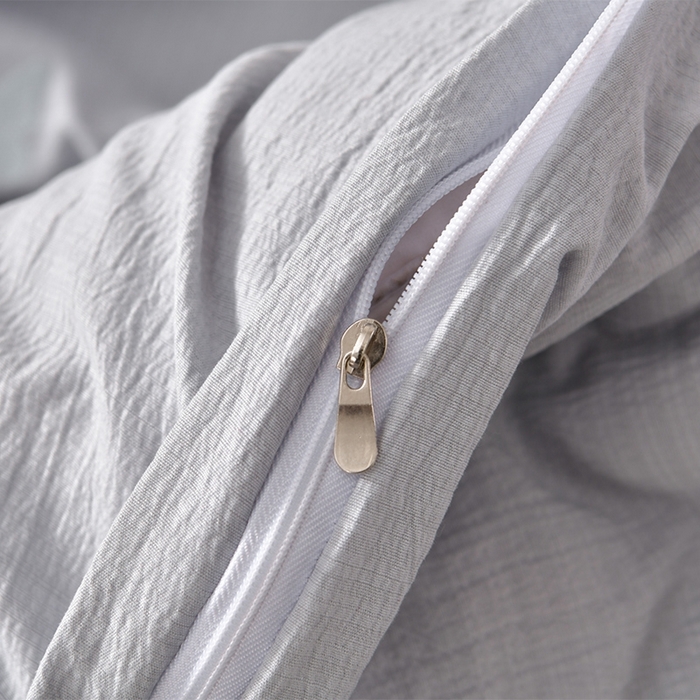 91家纺网 家纺一手货源 找家纺 星窝2025新款绣花水洗棉四件套-蝶舞飞扬系列 绅士灰