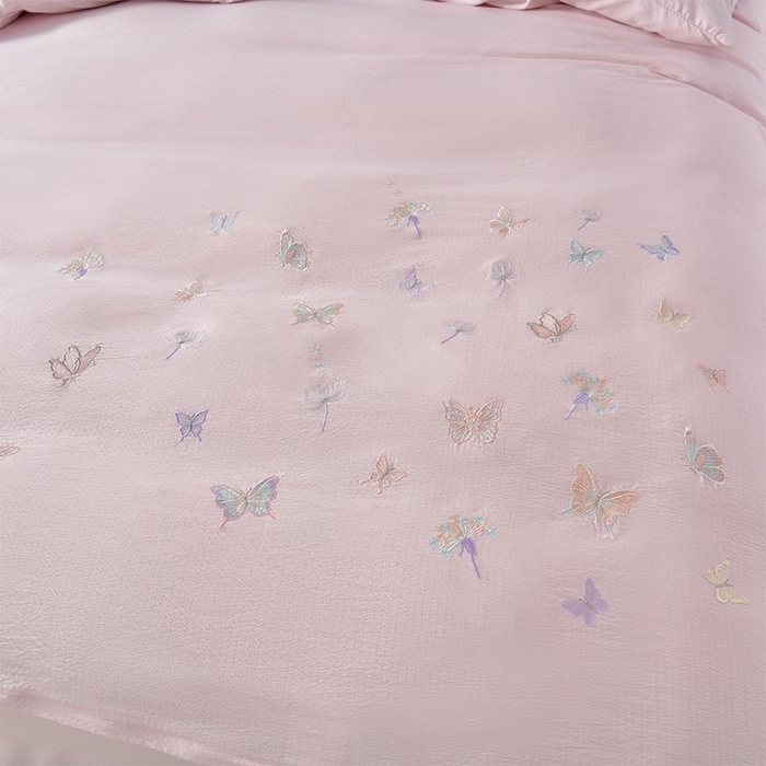 91家纺网 家纺一手货源 找家纺 星窝2025新款绣花水洗棉四件套-蝶舞飞扬系列 温馨粉