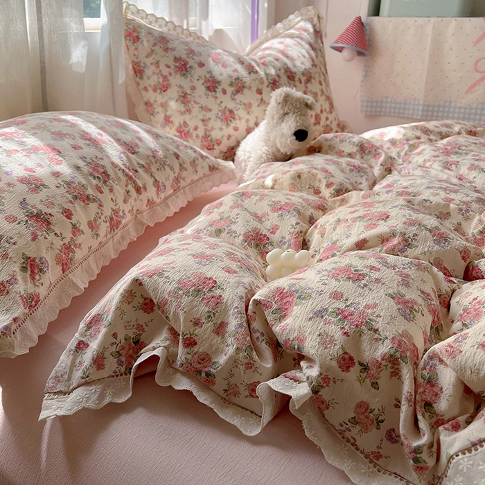 91家纺网 家纺一手货源 找家纺 （总）罗亿家纺 2025新款云感双层纱全棉镂空花边四件套（提供买家秀）