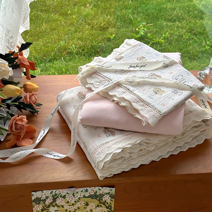 91家纺网 家纺一手货源 找家纺 （总）罗亿家纺 2025新款云感双层纱全棉镂空花边四件套（提供买家秀）