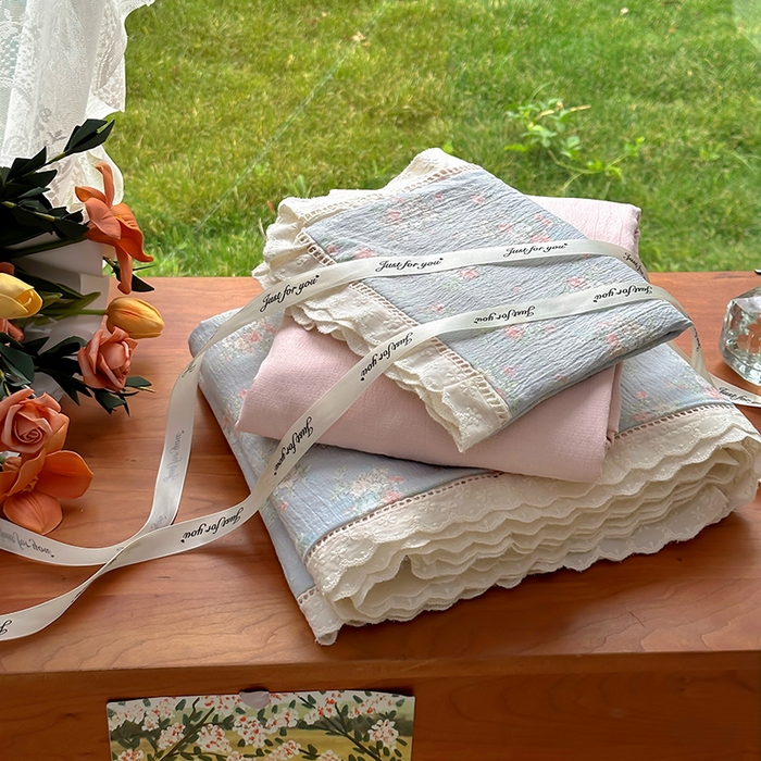 91家纺网 家纺一手货源 找家纺 （总）罗亿家纺 2025新款云感双层纱全棉镂空花边四件套（提供买家秀）