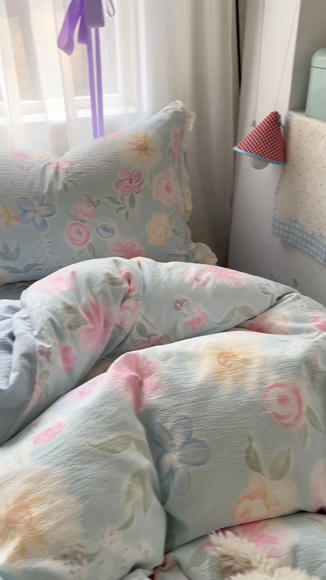 91家纺网 家纺一手货源 找家纺 罗亿家纺 2025新款云感双层纱全棉镂空花边四件套（提供买家秀） 春风花颜-绿