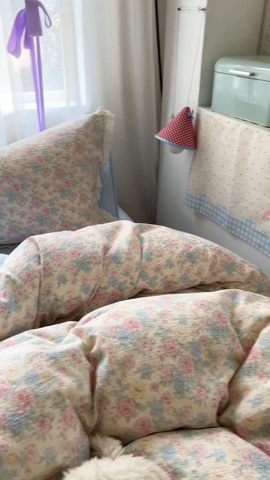 91家纺网 家纺一手货源 找家纺 罗亿家纺 2025新款云感双层纱全棉镂空花边四件套（提供买家秀） 童话星岛