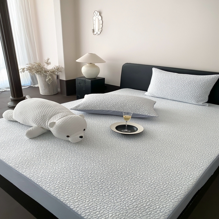 91家纺网 家纺一手货源 找家纺 （总）赫帛 2025新款凉感大北极熊