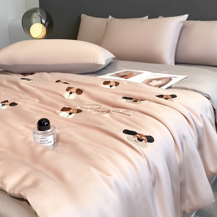 91家纺网 家纺一手货源 找家纺 （总）丝芙妮家居（原乐视家纺） 2025春夏新款水洗冰丝夏被夏凉被空调被四件套-满绣系列