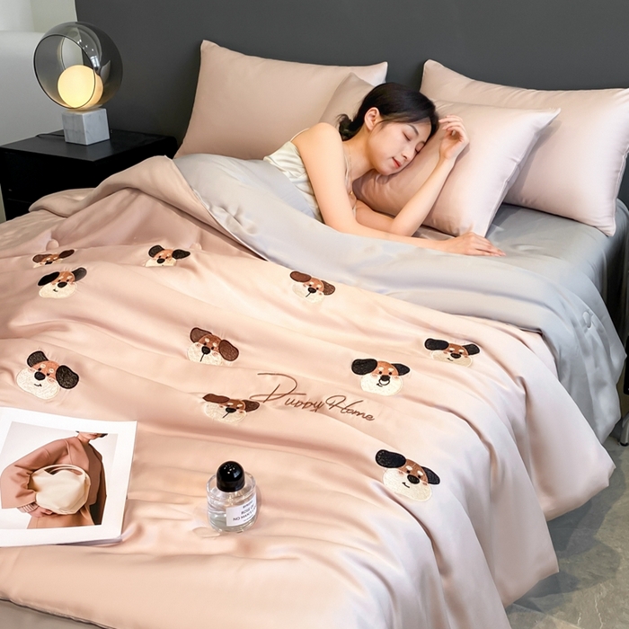 91家纺网 家纺一手货源 找家纺 （总）丝芙妮家居（原乐视家纺） 2025春夏新款水洗冰丝夏被夏凉被空调被四件套-满绣系列