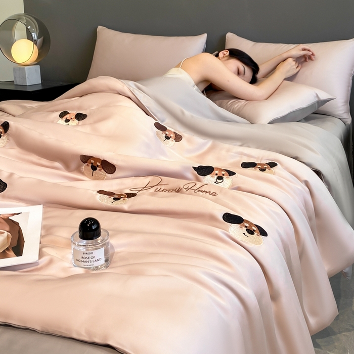 91家纺网 家纺一手货源 找家纺 （总）丝芙妮家居（原乐视家纺） 2025春夏新款水洗冰丝夏被夏凉被空调被四件套-满绣系列