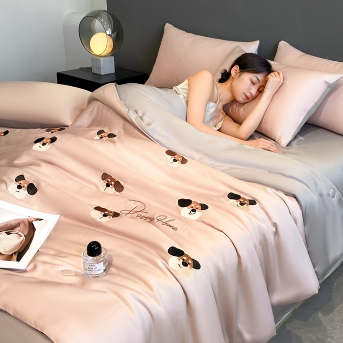 91家纺网 家纺一手货源 找家纺 （总）丝芙妮家居（原乐视家纺） 2025春夏新款水洗冰丝夏被夏凉被空调被四件套-满绣系列