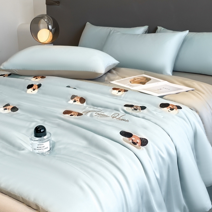 91家纺网 家纺一手货源 找家纺 丝芙妮家居（原乐视家纺） 2025春夏新款水洗冰丝夏被夏凉被空调被四件套-满绣系列 欢乐狗-兰