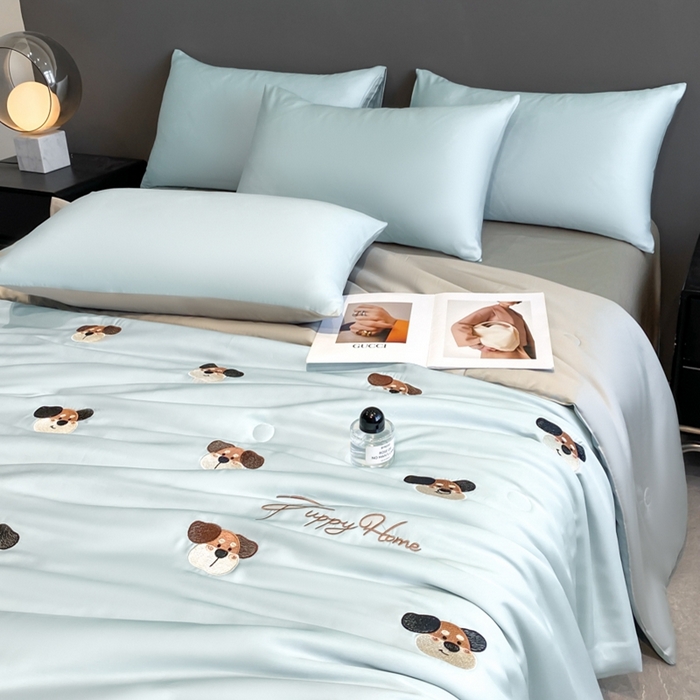 91家纺网 家纺一手货源 找家纺 丝芙妮家居（原乐视家纺） 2025春夏新款水洗冰丝夏被夏凉被空调被四件套-满绣系列 欢乐狗-兰