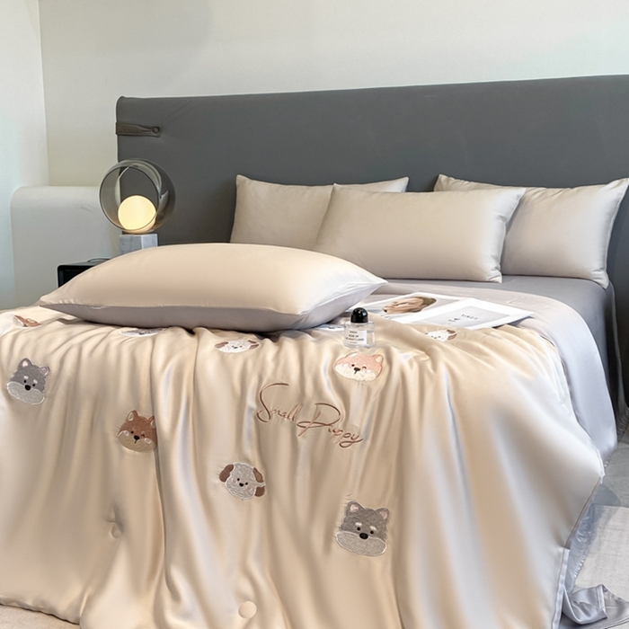 91家纺网 家纺一手货源 找家纺 丝芙妮家居（原乐视家纺） 2025春夏新款水洗冰丝夏被夏凉被空调被四件套-满绣系列 曲奇小狗