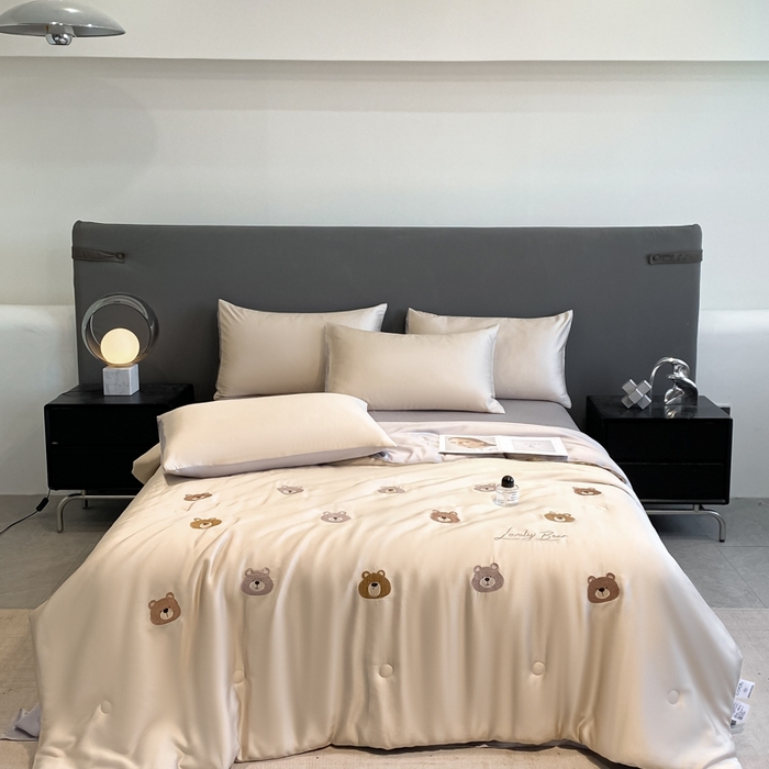 91家纺网 家纺一手货源 找家纺 丝芙妮家居（原乐视家纺） 2025春夏新款水洗冰丝夏被夏凉被空调被四件套-满绣系列 熊乐园