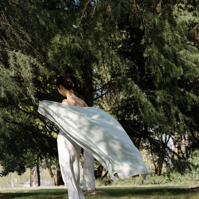 91家纺网 家纺一手货源 找家纺 禾时 2025新款60S奥地利进口兰精天丝夏凉盖毯 绿野仙踪