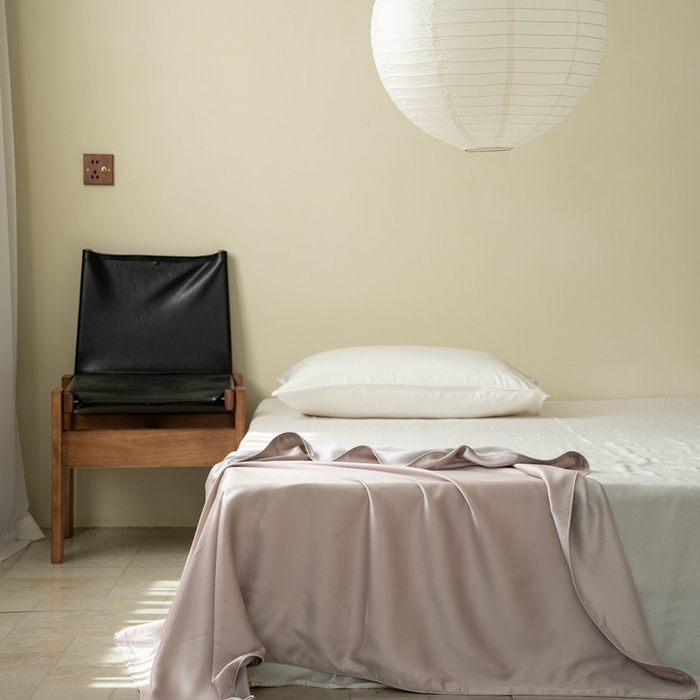 91家纺网 家纺一手货源 找家纺 禾时 2025新款60S奥地利进口兰精天丝夏凉盖毯 凝脂紫