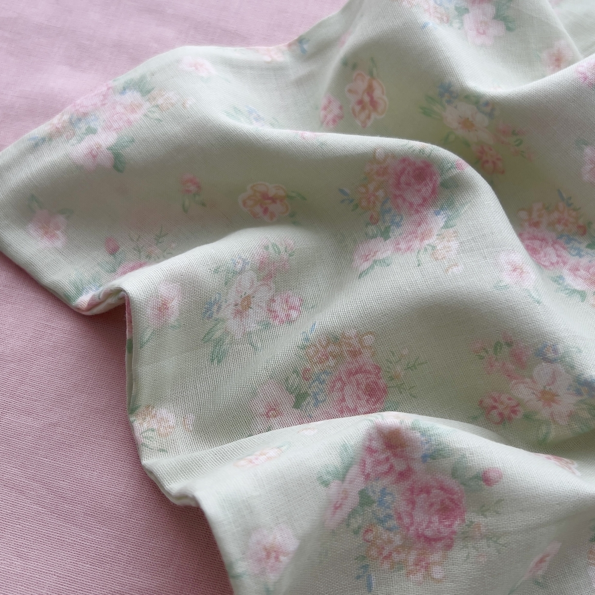 91家纺网 家纺一手货源 找家纺 优品阁 2025新款人字纹全棉双层纱四件套 只此青绿【升级款-提花人字纹床单】