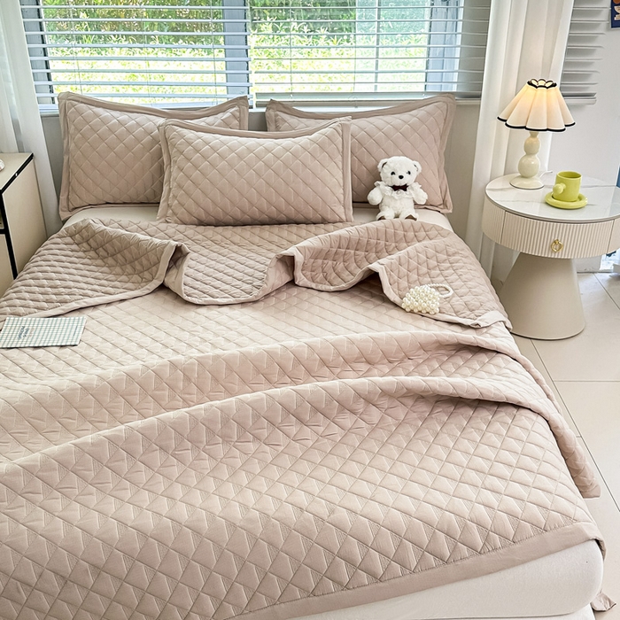 91家纺网 家纺一手货源 找家纺 橘夏家纺 2025新款凉感雪肌棉多功能床盖 奶咖色