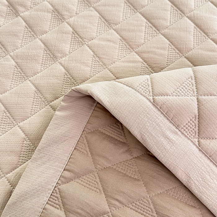 91家纺网 家纺一手货源 找家纺 橘夏家纺 2025新款凉感雪肌棉多功能床盖 奶咖色